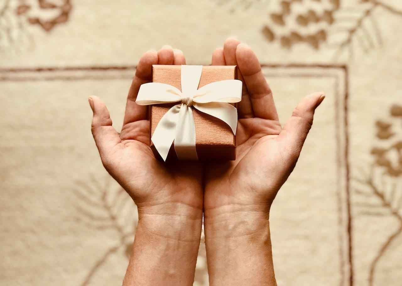Unlock the Power of Scent: Why Incense Sticks Make a Perfect Gift - NamoMonk